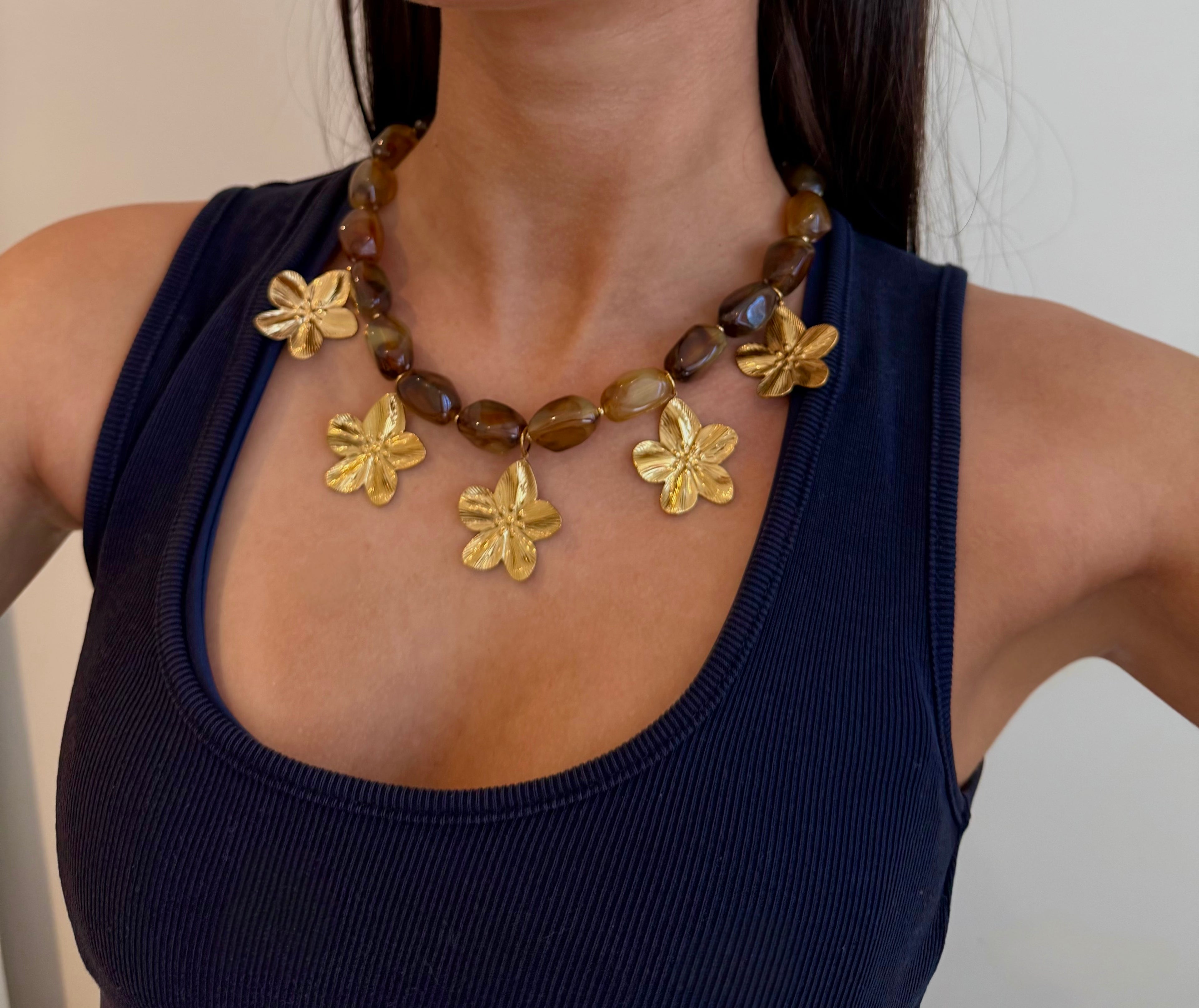 Collier fleurs d’ambre