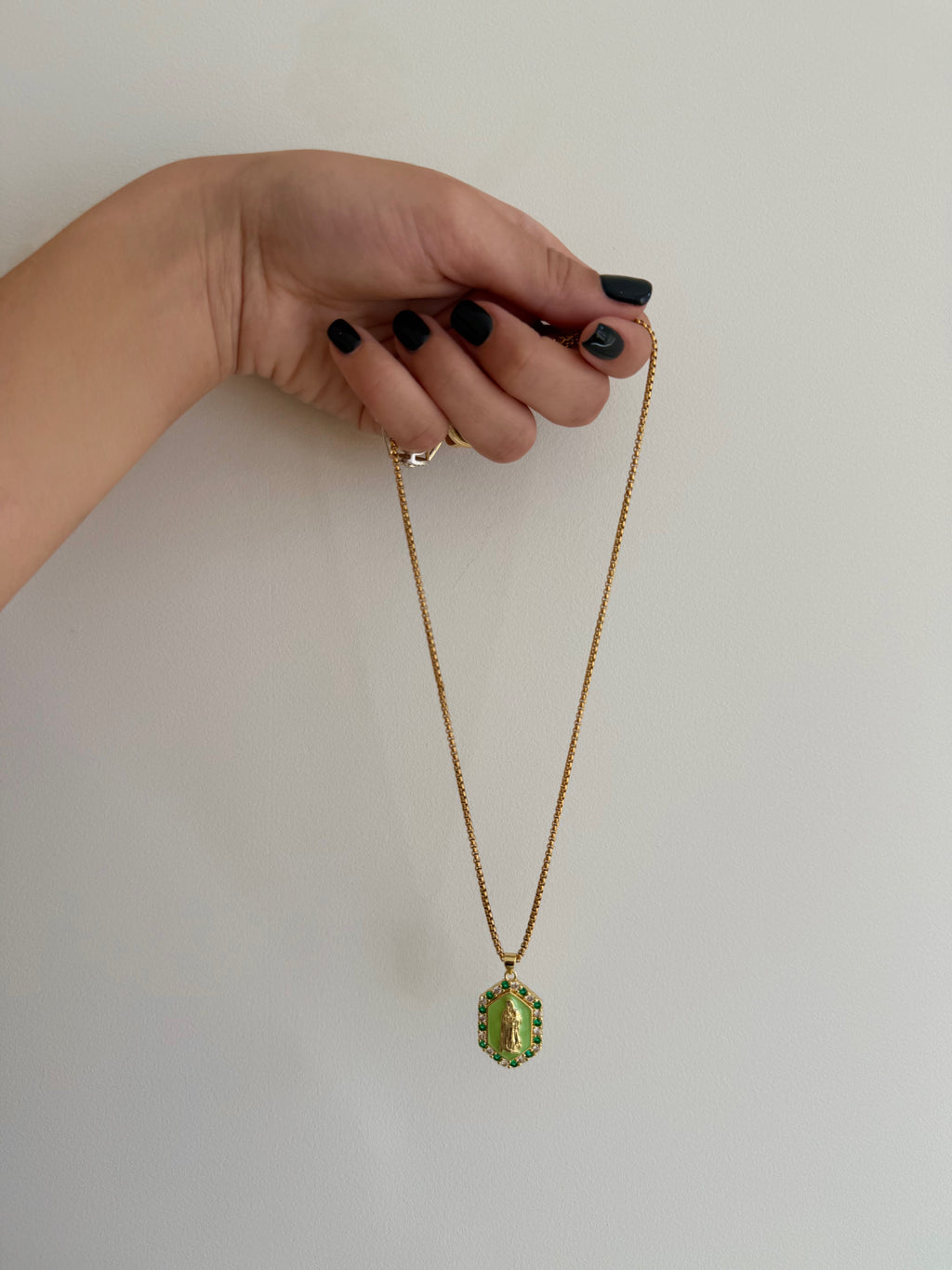 Collier sancta